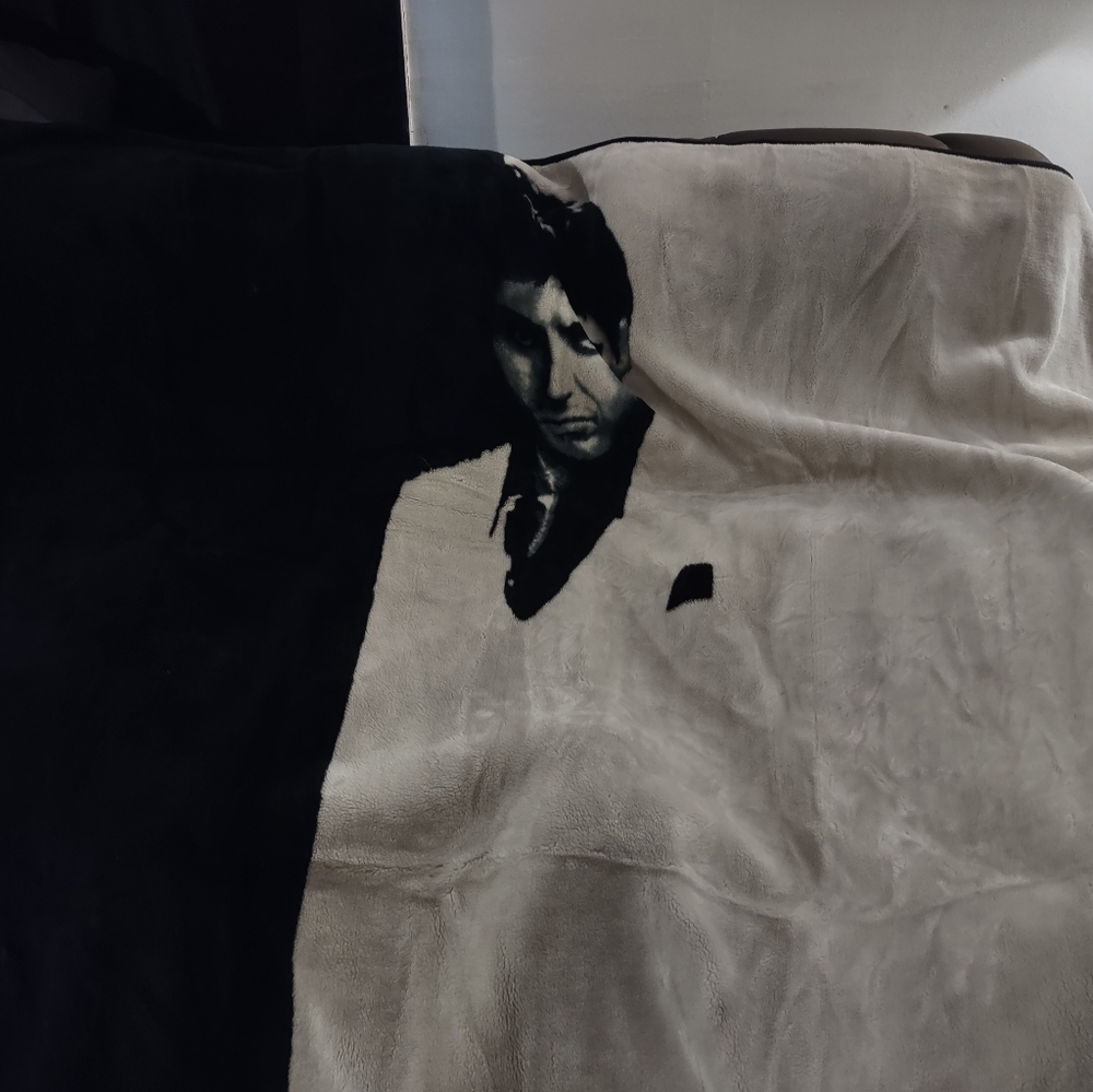 Original Scarface king size blanket